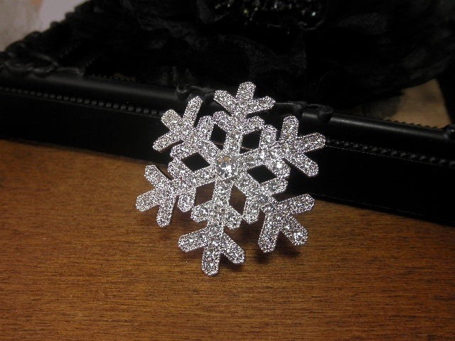 rhinestone brooch 
